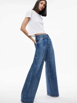 Alice and Olivia Cindy Classic Cropped Tee-Women Tops